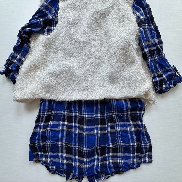 Amy Byer blue white plaid tunic button up shirt white fuzzy vest‎ girls 16 - Picture 7 of 15